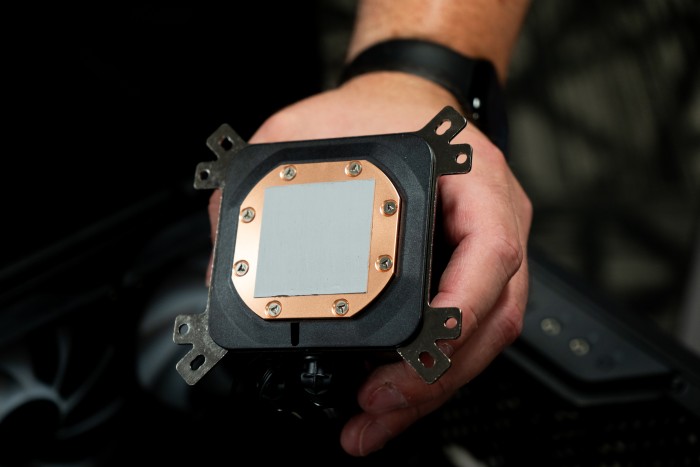 Pre-applied thermal paste on the CPU Cooler Pre-applied thermal paste on the CPU Cooler