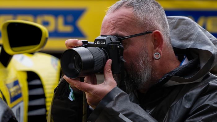 Leica SL3-P has an IP54-rated weather-resistant design protects the camera against dust and water splashes, allowing photographers and filmmakers to continue working confidently in unpredictable outdoor environments.
