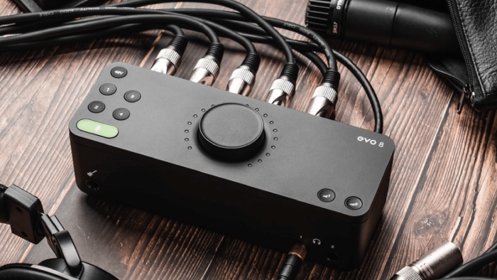 Audient EVO 8 Desktop 4x4 USB Type-C Audio Interface in use Audient EVO 8 Desktop 4x4 USB Type-C Audio Interface in use