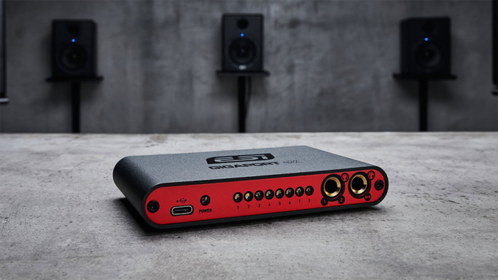 ESI UGM192 Pro-Go Pocket Studio USB-C Audio Interface on display ESI UGM192 Pro-Go Pocket Studio USB-C Audio Interface on display