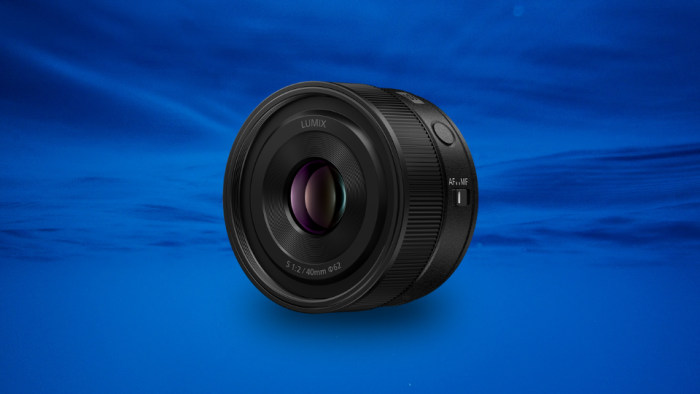 Panasonic LUMIX S 40mm f/2 Lens in Silver