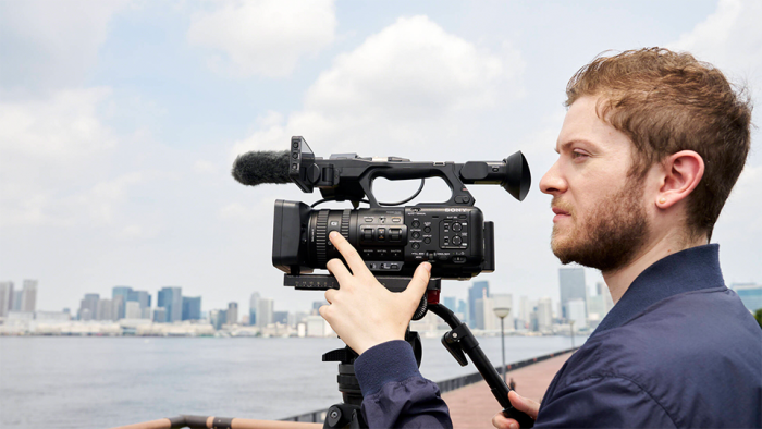 Sony PXW-Z200 4K 1" CMOS Sensor XDCAM Camcorder Sony PXW-Z200 4K 1" CMOS Sensor XDCAM Camcorder