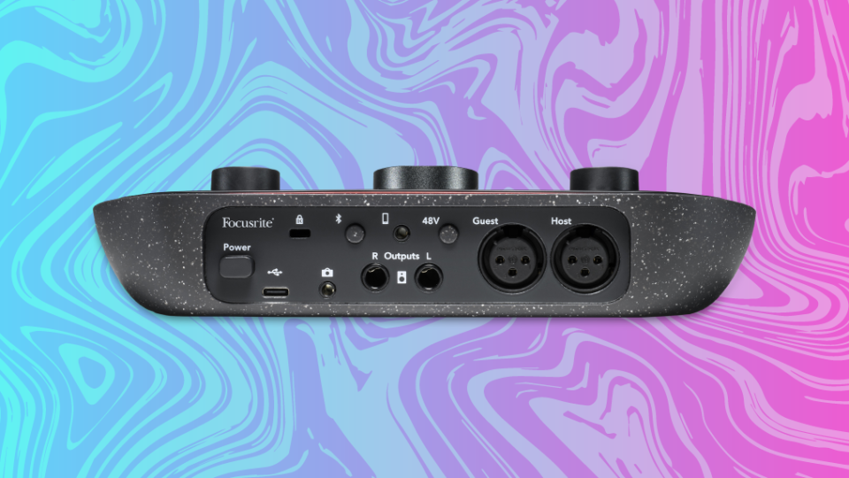 Vocaster Two Rear