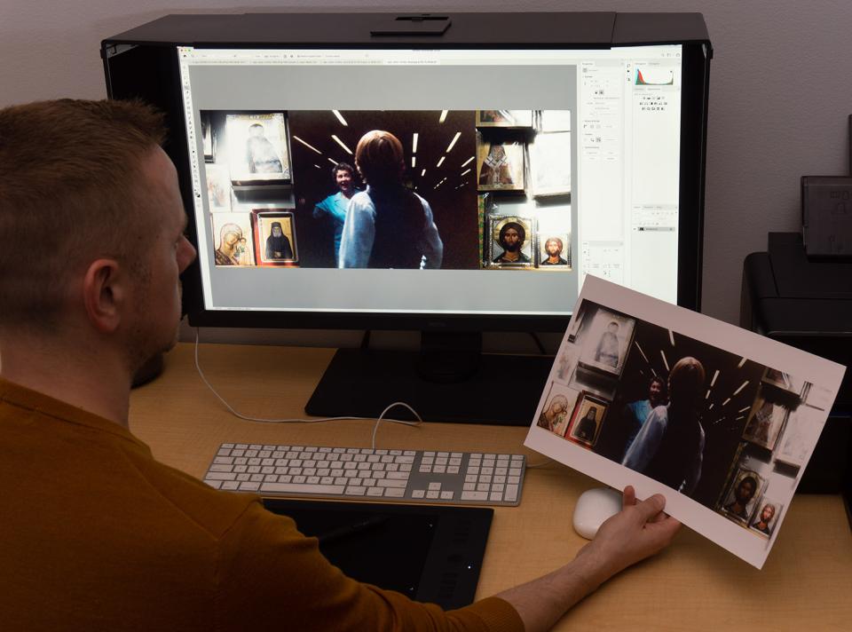 When viewing a print next to the same image onscreen, the print will likely appear darker than what is seen on your computer monitor. This is not recommended for purposes of print evaluation.