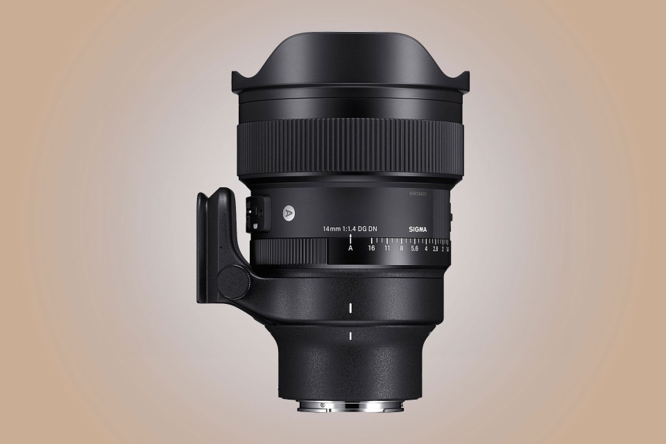 A 14mm f/1.4 lens designed for astrophotography. A 14mm f/1.4 lens designed for astrophotography.