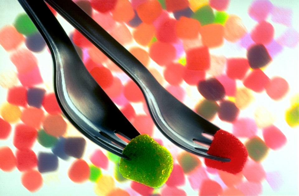 Playing with color and depth of field in an early digital still life
