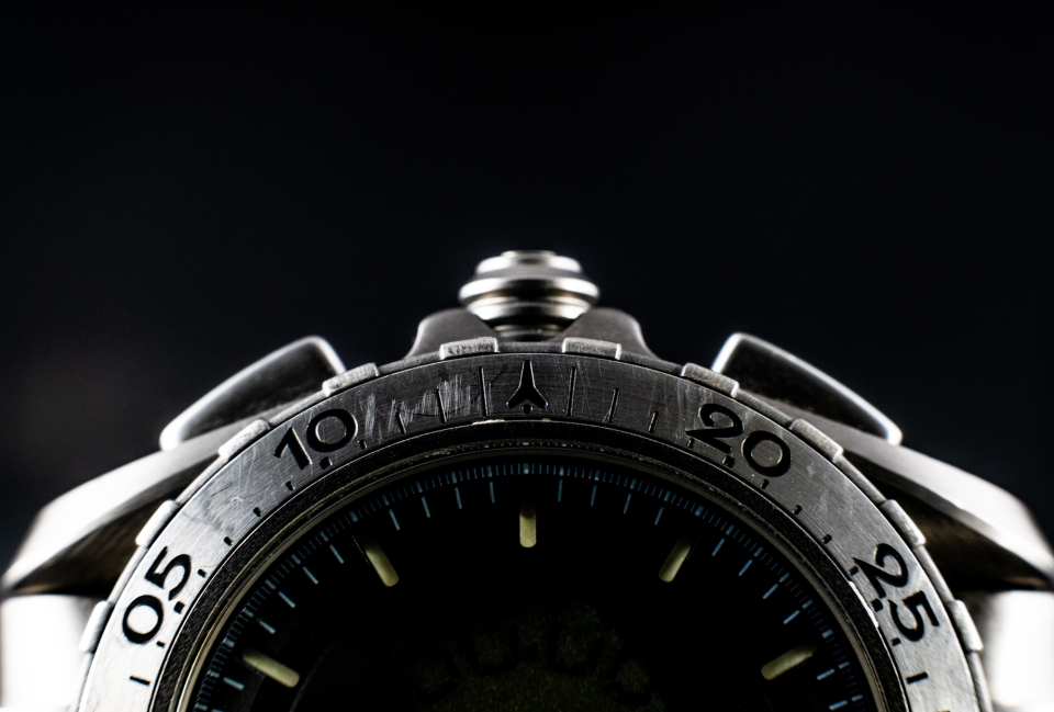 Bezel detail (aka: scratches) of the Omega Speedmaster Professional X-33 Ref 3291.50.00.