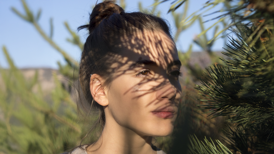Creating Dramatic Portraits with Natural and Ambient Light