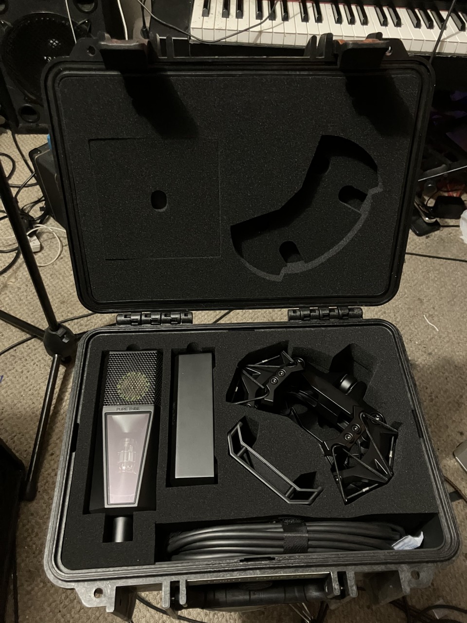 Though a bit tight, the Studio Set hardcase is sturdy and convenient.