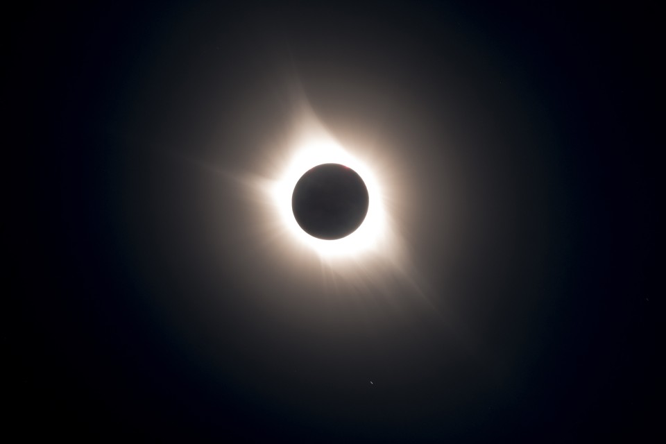 At a full-frame equivalent of 450mm, the corona fills the frame well. A longer exposure would have likely shown even more corona. Image by Todd Vorenkamp