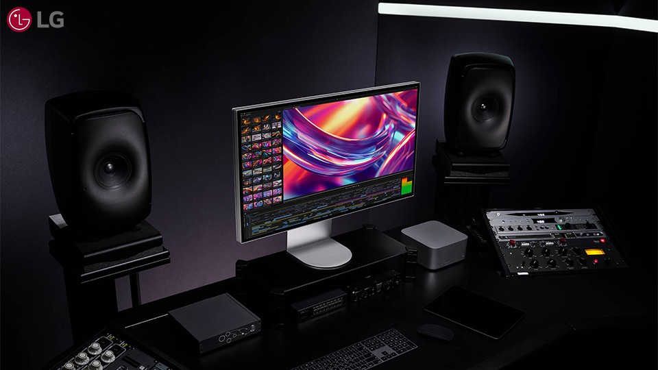 LG Unveils Stunning UltraFine Displays