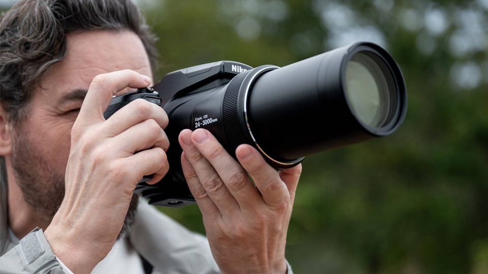 Point-and-Shoots for Pops: 8 Compact Cameras for Father’s Day