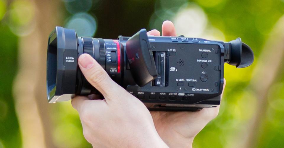 Panasonic HC-X1500 UHD 4K HDMI Pro Camcorder with 24x Zoom