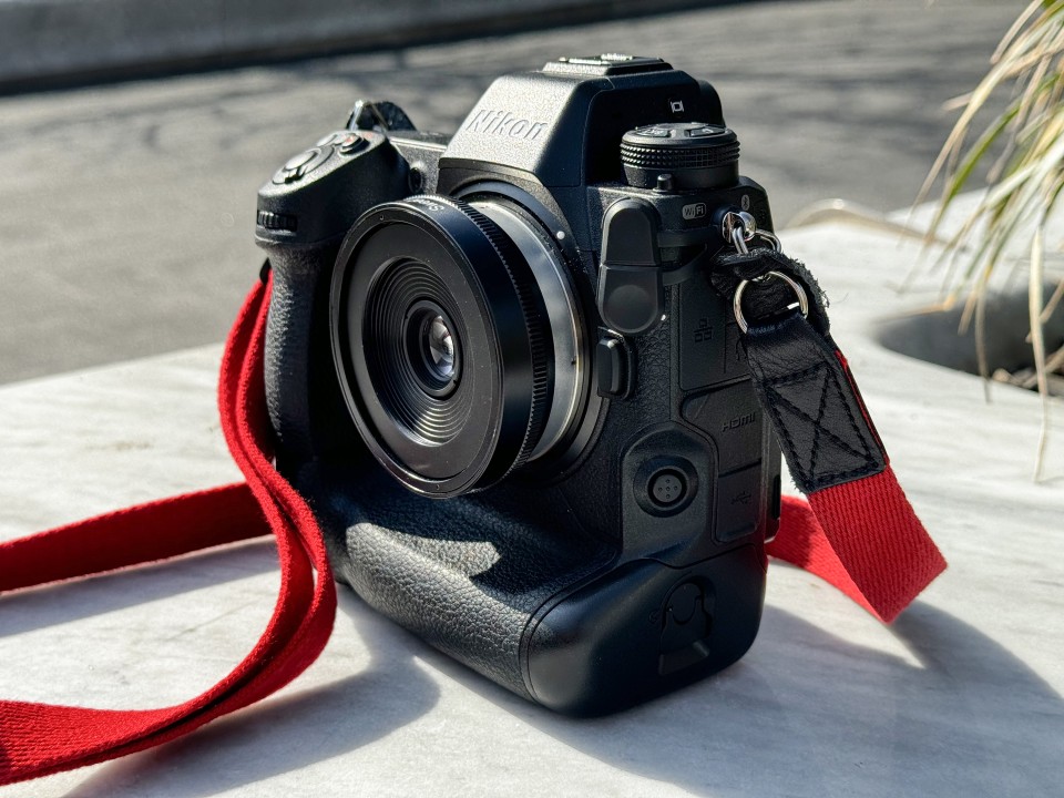 Nikon Z-mount Sweet 22 on a Z9; it’s amusing to see the tiny pancake lens on such a large camera body, but you get a real sense of its portable nature.