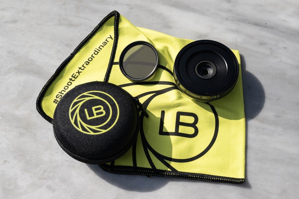 The Sweet 22 Kit comes with the lens itself plus a nice little zip case, ND filter, and lens cloth.