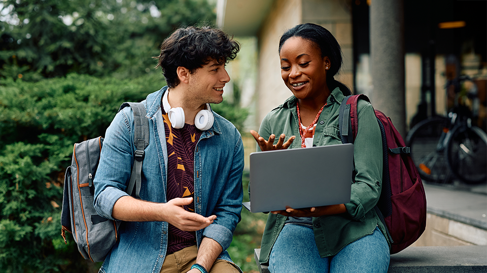 Essential Computer Gear for New College Students