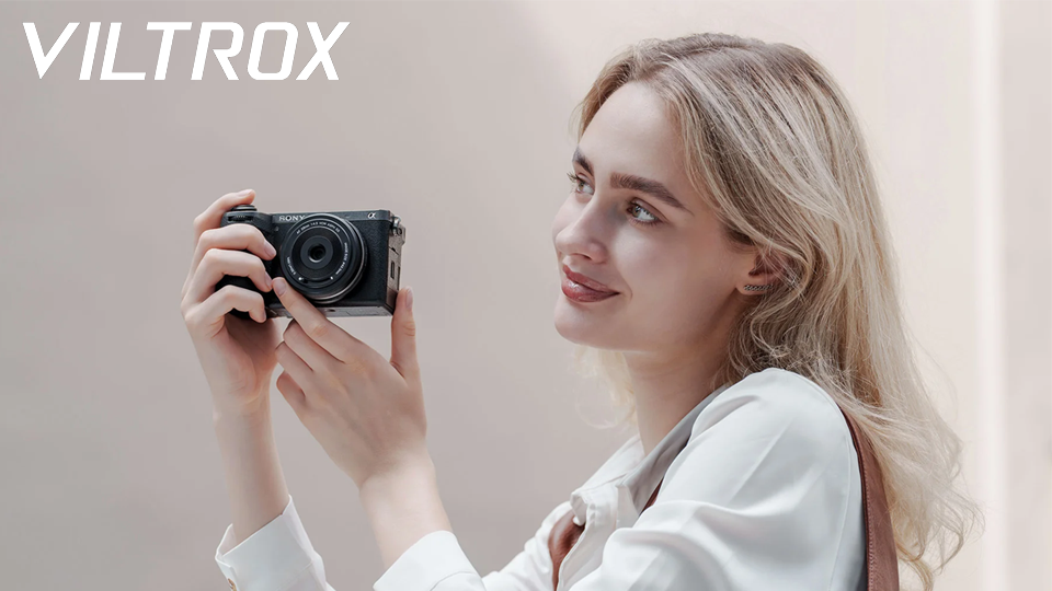 Viltrox's New 28mm FE Lens Is as Light and Thin as a "Chip"