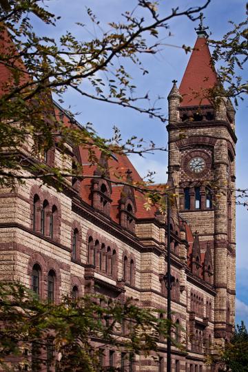 Cincinnati City Hall © Arthur Drooker