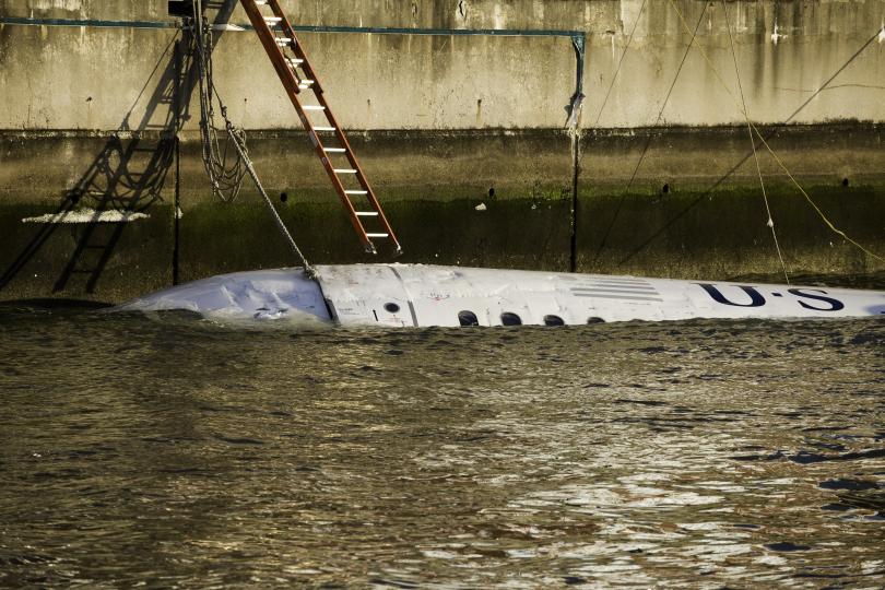 from “Brace for Impact: The Salvage of Flight 1549”, 2009 © Stephen Mallon