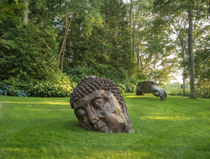 Glimcher Garden, Long Island, NY. This work by Zhang Huan playfully commands the landscape. © Larry Lederman