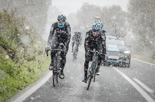 Team Sky at training camp in the snow, Mallorca, Spain, 1/17/17: Leica SL (Typ 601), Leica Vario-Elmarit 24–90mm ASPH. OIS, 1:2.8-4.0.