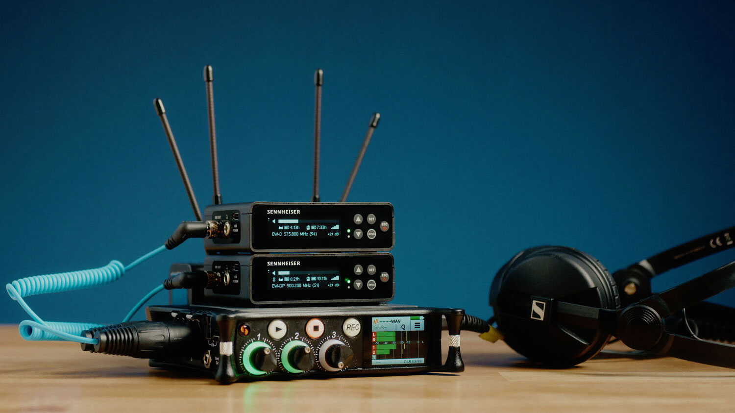 Sennheiser EW-DP ME 2 SET Camera-Mount Digital Wireless Omni Lavalier Mic System