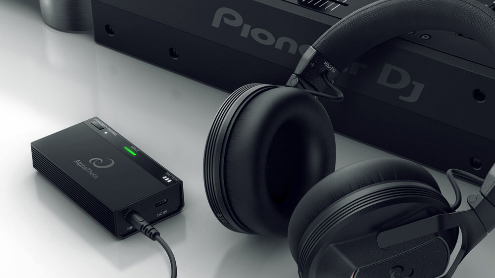AlphaTheta Transmitter for Wireless DJ Headphones with SonicLink Technology