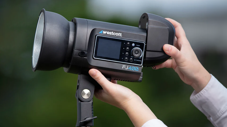 Godox AD400Pro Witstro All-in-One Outdoor Flash Godox AD400Pro Witstro All-in-One Outdoor Flash